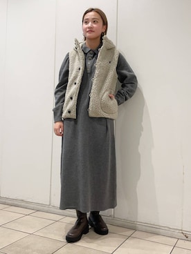 「GYMPHLEX（ジムフレックス）のGYMPHLEX　BOA HOODED VEST（その他アウター）」を使った、LILIさん（レディース・157cm）の秋コーディネート