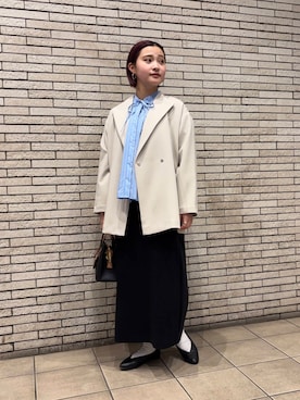 「ブラウスが主役の春コーデ」｜「アイテム（その他アウター）」を使った、LILIさん（レディース・157cm）の春コーディネート