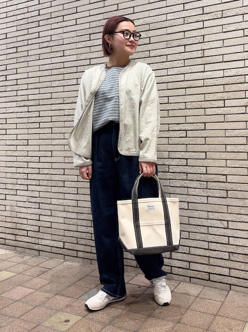 ソフトツイストデニムインタックパンツ　白　サイズ2 URBAN RESEARCH DOORS｜FORK&SPOON ソフトツイストデニム