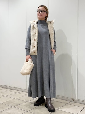 「GYMPHLEX（ジムフレックス）のGYMPHLEX　BOA HOODED VEST（その他アウター）」を使った、LILIさん（レディース・157cm）の秋コーディネート