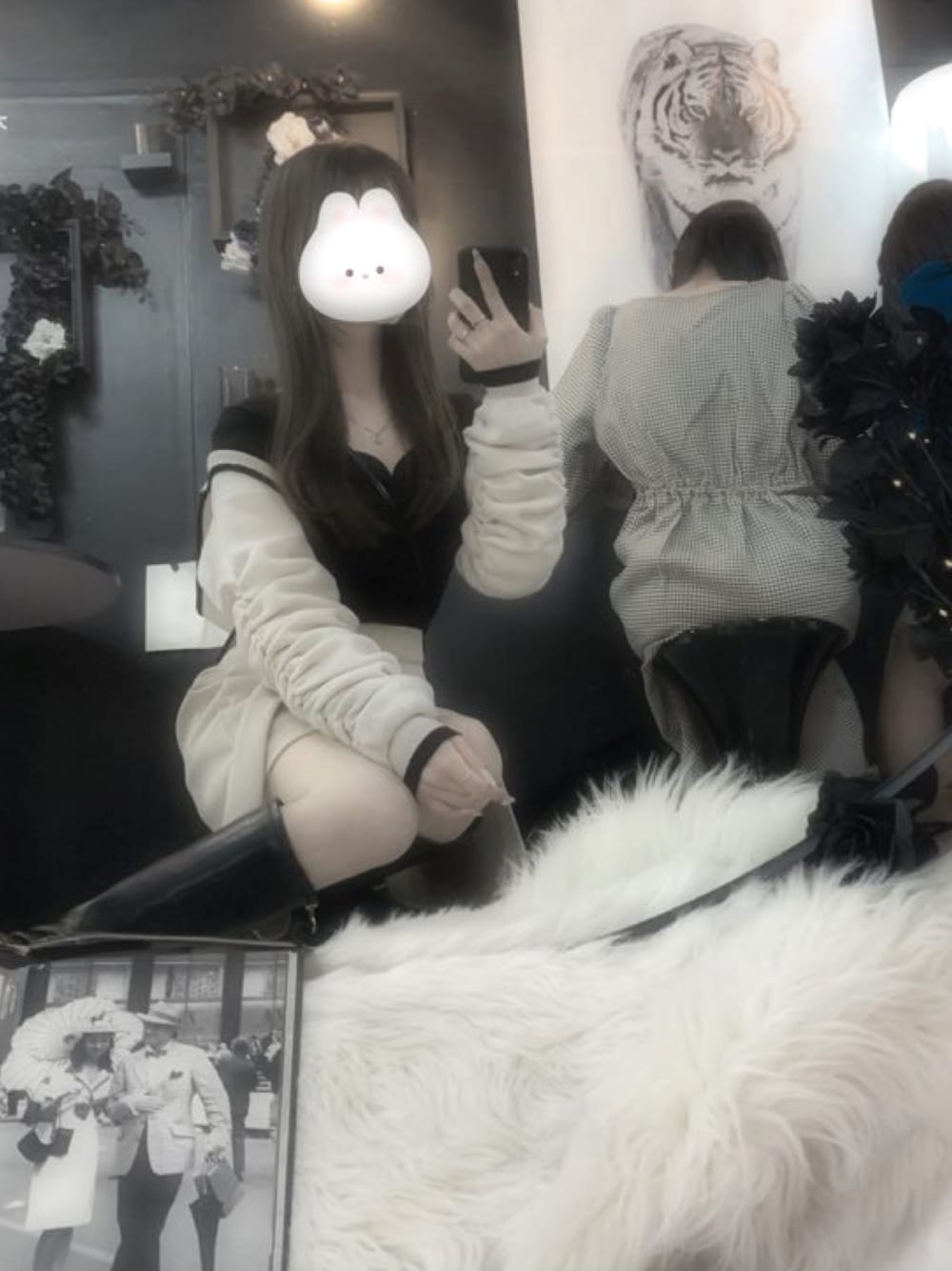「春コーデ、モノトーン、モノトーンコーデ、韓国ファッション、シズニルック、クロップドトップス、Melt the lady」｜「GRLのアイテム（トップス、ブラック系）」を使った、୨୧ねおちゃん୨୧さん（レディース・153cm）の冬コーディネートの1枚目の写真