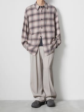 「アイテム（スラックス）」を使った、AT_MMさん（メンズ・173cm）の秋コーディネート