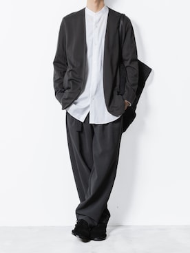 「アイテム（スリッポン）」を使った、AT_MMさん（メンズ・173cm）の秋コーディネート