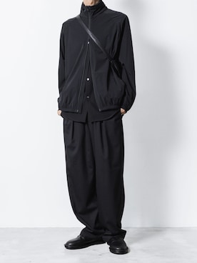 「アイテム（スリッポン）」を使った、AT_MMさん（メンズ・173cm）の秋コーディネート
