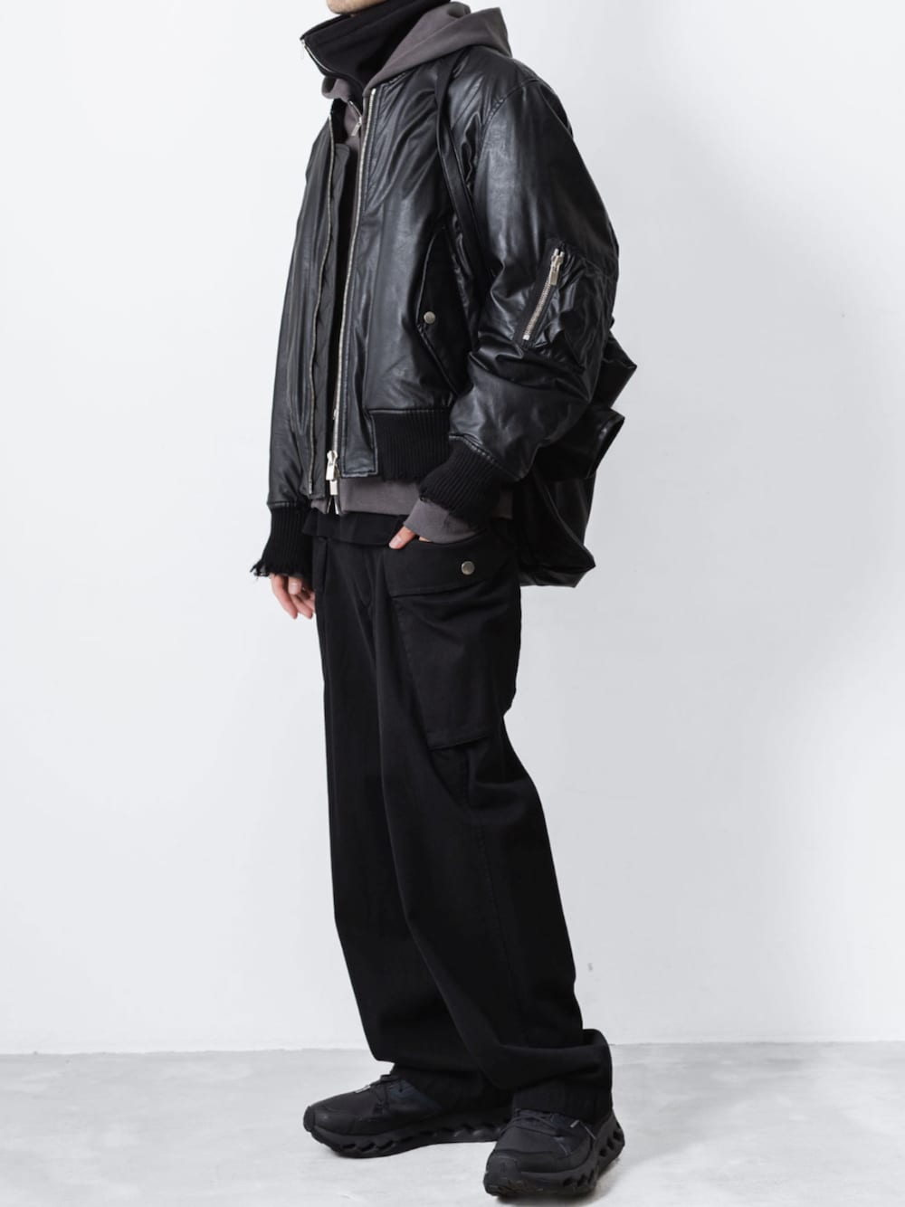 VEIN （ヴェイン）の「シンセティック スエードレザー ボンバーJKT