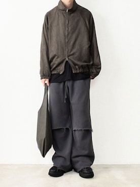「VEIN （ヴェイン）のシンセティックスエード トラックジャケット / SYNTHETIC SUEDE TRACK JACKET（ブルゾン、グリーン系）」を使った、AT_MMさん（メンズ・173cm）の秋コーディネート