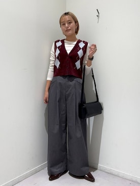 「tiny tiny（ティニーティニー）のアイテム」を使った、hiinaさん（レディース・161cm）の秋コーディネート