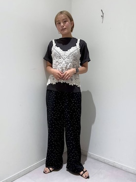「アイテム（その他トップス、ホワイト系）」を使った、hiinaさん（レディース・161cm）の秋コーディネート