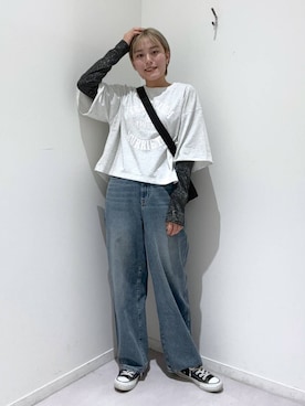 「GLOBAL WORK（グローバルワーク）のアイテム（クラッチバッグ）」を使った、hiinaさん（レディース・161cm）の秋コーディネート