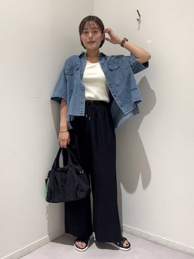 「アイテム（バングル/リストバンド）」を使った、hiinaさん（レディース・161cm・20代）の夏コーディネート
