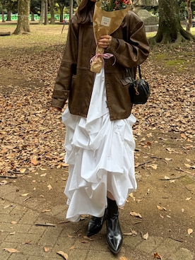 「アイテム（フレグランス）」を使った、tomokaさん（レディース・157cm）の秋コーディネート