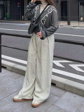 「グレー」｜「アイテム（その他）」を使った、tomokaさん（レディース・157cm）の春コーディネート