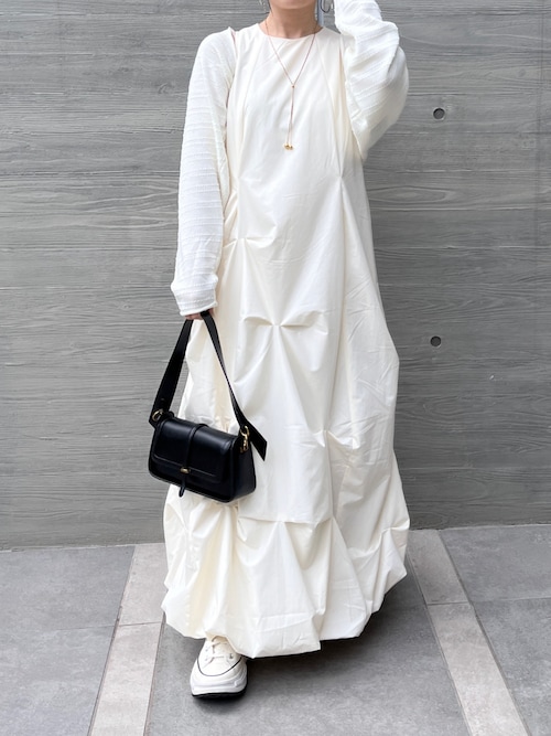 【水越みさと×Olu.】アシンメトリーバルーンワンピース ブラック ◾️ 水越みさと × Olu.】アシンメトリーバルーンワンピース
