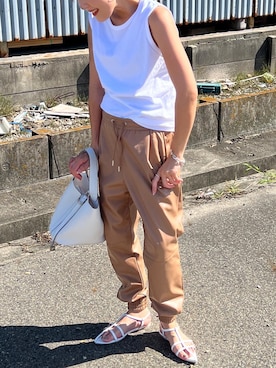 「HANES（ヘインズ）の【WEB限定】Hanes(ヘインズ) 2PスリーブレスTシャツ（Tシャツ/カットソー）」を使った、MIHOさん（レディース・158cm）の夏コーディネート