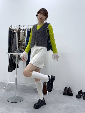 「アイテム（シュシュ）」を使った、よここさん（レディース・168cm・20代）の秋コーディネート