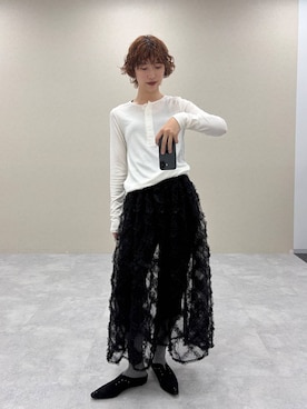 「JEANASIS（ジーナシス）のセミシアーリブヘンリー LS/326122（Tシャツ/カットソー、ホワイト系）」を使った、よここさん（レディース・168cm）の春コーディネート