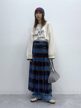 「アイテム（ボストンバッグ、グレー系）」を使った、よここさん（レディース・168cm）の秋コーディネート