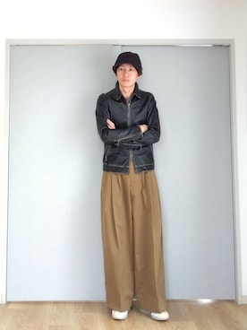 「タックイン」｜「アイテム（ライダースジャケット）」を使った、 yujiさん（メンズ・176cm）の春コーディネート