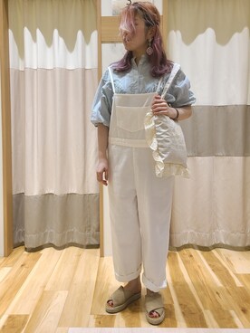 「アイテム（オールインワン・サロペット、ホワイト系）」を使った、li1yさん（レディース・158cm）の春コーディネート