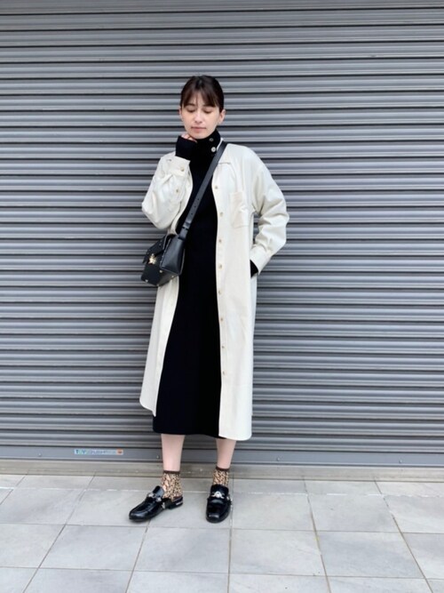 TOGA PULLAのバレエシューズを使った人気ファッション