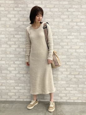 「THEATRE PRODUCTS（シアタープロダクツ）のDIVETTE／ジャガードテープ ナイロンショルダーバッグ（ショルダーバッグ）」を使った、大釜ケリーさん（レディース・165cm）の夏コーディネート