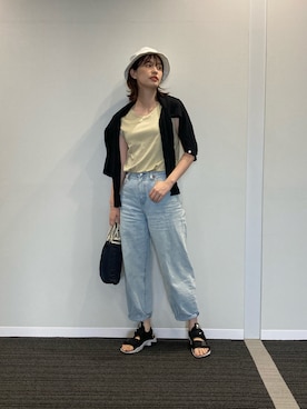 「Champion（チャンピオン）のアイテム」を使った、大釜ケリーさん（レディース・165cm）の夏コーディネート