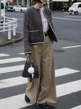 「アイテム（ノーカラージャケット）」を使った、AKTEさん（レディース・165cm）の秋コーディネート