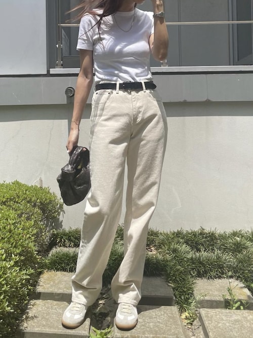 AKTE ストレートデニムパンツ ホワイト