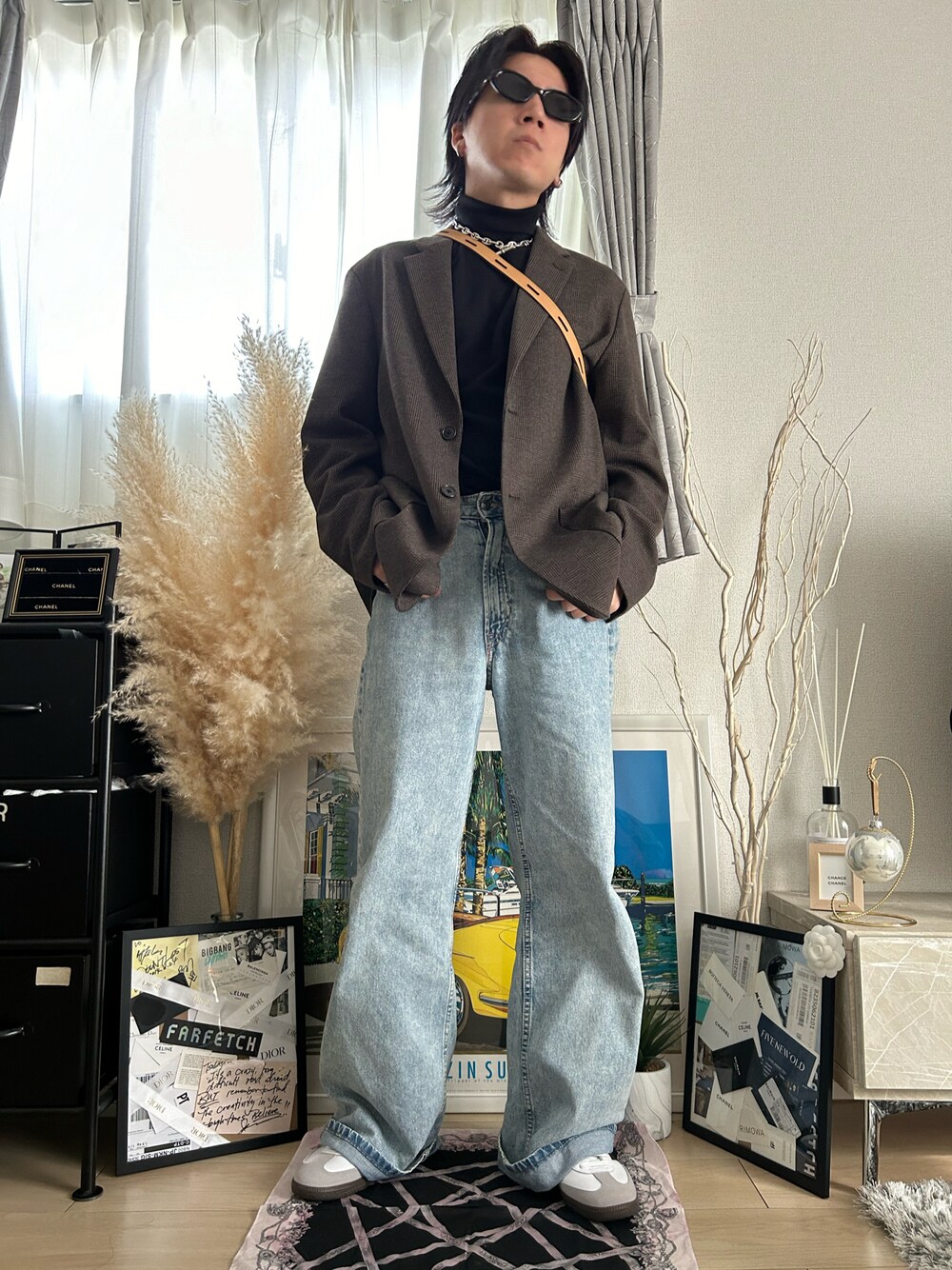 「ジャケット、UNIQLO、タートルネック、H&M、ワイドパンツ、adidas、スニーカー、サングラス、ショルダーバッグ、LOUIS  VUITTON、きれいめカジュアル、gentlemonster、ユニクロ、オーバーサイズ、シルバーアクセサリー」｜「gentle monsterのアイテム（サングラス、ブラック系）」を使った、つばささん（メンズ・165cm）の冬コーディネートの1枚目の写真