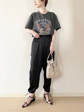 「サテンパンツ」｜「アイテム（その他）」を使った、𝐀𝐍𝐘さん（レディース・156cm）の夏コーディネート