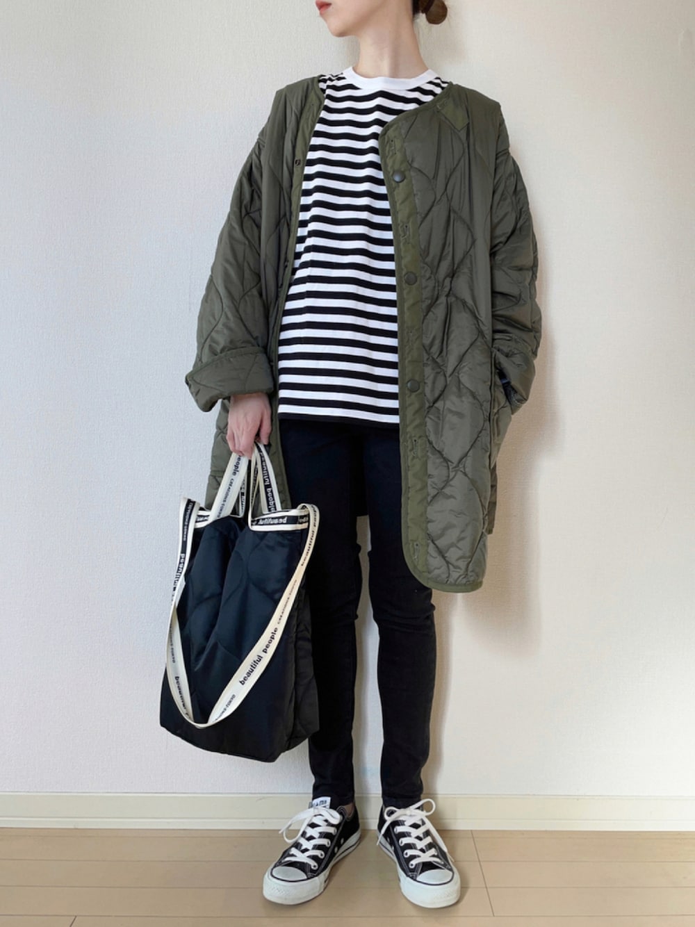 「だから秋服が好き、デニム、カジュアル、ボーダー、キルティング、デニムパンツ、ボーダートップス、シンプルコーデ、秋服、オトナカジュアル、秋コーデ、オトナ女子、秋服準備はじめました、秋トレンド2021」｜「THE SHINZONEのFIELD PARKER（ミリタリージャケット、グリーン系）」を使った、𝐀𝐍𝐘さん（レディース・156cm）の秋コーディネートの1枚目の写真