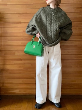 「select MOCA（セレクトモカ）のヘリンボーンドルマンオーバーニット（ニット/セーター）」を使った、𝐀𝐍𝐘さん（レディース・156cm）の冬コーディネート