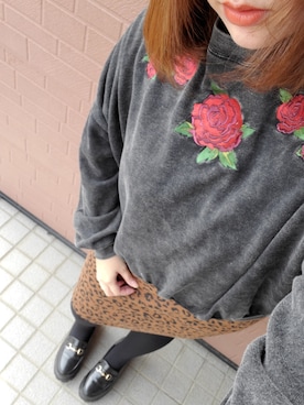 「jouetie（ジュエティ）の刺繍スウェットカットソー（スウェット、グレー系）」を使った、kyanさん（レディース・159cm）の秋コーディネート