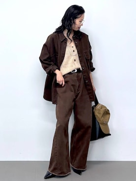 「アイテム（ネックレス、グレー系）」を使った、blmikuroさん（レディース・164cm）の秋コーディネート