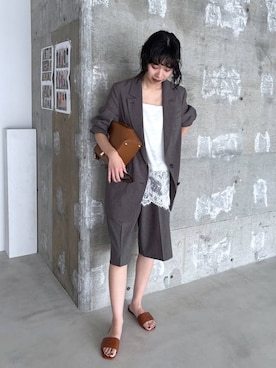 「AULENTTI（オウレンティ）のアイテム」を使った、blmikuroさん（レディース・164cm）の春コーディネート