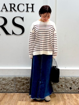 「アイテム（デニムスカート）」を使った、KAGAさん（レディース・158cm）の秋コーディネート