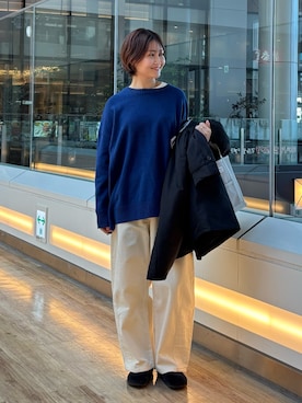 「アイテム（サンダル）」を使った、KAGAさん（レディース・158cm）の秋コーディネート