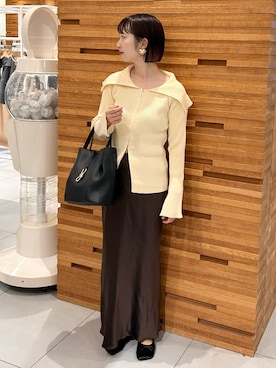 「アイテム（バレエシューズ）」を使った、kotomiurさん（レディース・166cm）の秋コーディネート