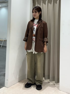 「アイテム（テーラードジャケット）」を使った、Yuiさん（レディース・160cm）の秋コーディネート
