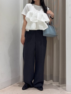 「SENSE OF PLACE by URBAN RESEARCH(センスオブプレイスバイアーバンリサーチ)のシャイニーフリルドッキングカットトップ(Tシャツ/カットソー、ホワイト系)」を使った、Yuiさん(レディース・160cm)の夏コーディネート