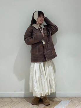 「アイテム（イヤーマフ）」を使った、Yuiさん（レディース・160cm）の秋コーディネート