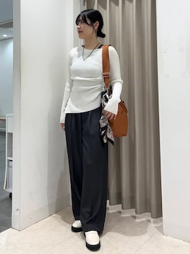 「新作」｜「アイテム（財布/小物）」を使った、Yuiさん（レディース・160cm）の春コーディネート