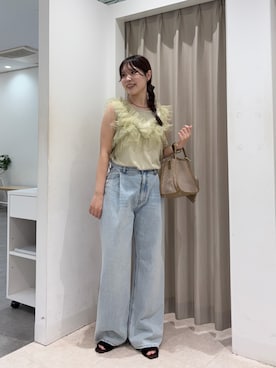 「SENSE OF PLACE by URBAN RESEARCH(センスオブプレイスバイアーバンリサーチ)のフリルデザインカットトップ(Tシャツ/カットソー、ベージュ系)」を使った、Yuiさん(レディース・160cm)の夏コーディネート