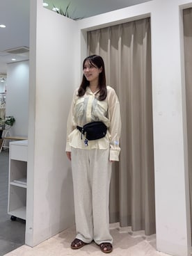 「SENSE OF PLACE by URBAN RESEARCH(センスオブプレイスバイアーバンリサーチ)のシアーフーディシャツ(シャツ/ブラウス、イエロー系)」を使った、Yuiさん(レディース・160cm)の夏コーディネート
