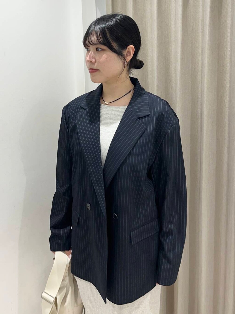 「センスオブプレイス、大人カジュアル、カジュアルコーデ、メンズライク、春コーデ、senseofplace、セレモニースタイル、春服、春アウター、newarrival、新作、メンズ、ブルベ夏、トレンドスタイル、ちくちくしない」｜「RODE SKOのプラットフォームローファー（ローファー、ホワイト系）」を使った、Yuiさん（レディース・160cm）の冬コーディネートの1枚目の写真