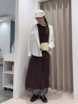 「SENSE OF PLACE by URBAN RESEARCH(センスオブプレイスバイアーバンリサーチ)のチェックシアーナローワンピース(ワンピース、ブラウン系)」を使った、Yuiさん(レディース・160cm)の夏コーディネート
