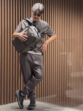 「EMPORIO ARMANI（エンポリオアルマーニ）の【エンポリオ アルマーニ】Travel Essentials ニットスニーカー（スニーカー）」を使った、じゅんちゃんさん（メンズ・176cm）の秋コーディネート