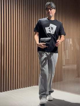 「EMPORIO ARMANI（エンポリオアルマーニ）の【エンポリオ アルマーニ】ASV バギーツイストフィットジーンズ J80 デニム ストーンウォッシュ＆ブリーチ加工（デニムパンツ）」を使った、じゅんちゃんさん（メンズ・176cm）の秋コーディネート