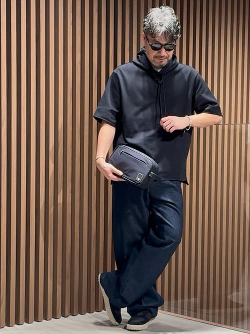 Emporio Armani◆オーバーサイズスウェットシャツ フード 人気 エンポリオ アルマーニ】フード付き半袖オーバーサイズ