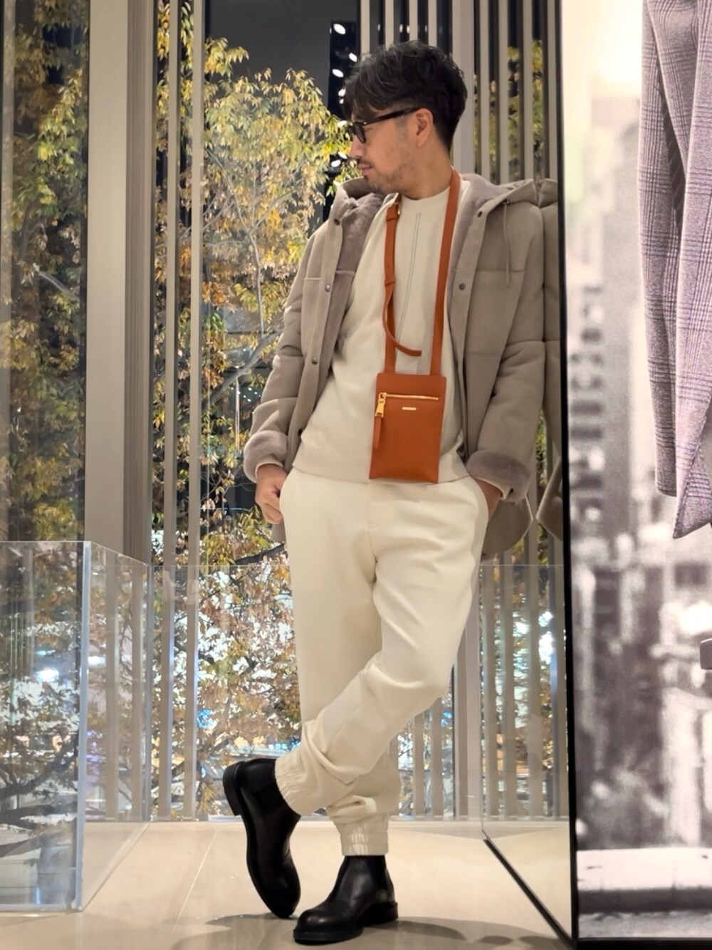 EMPORIO ARMANIのムートンコートを使った人気ファッション EMPORIO ARMANIのムートンコートを使った人気ファッション